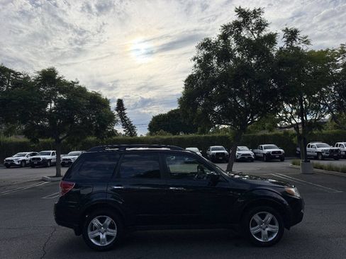 Used 2010 Subaru Forester 2.5X Premium AWD/4WD image 6