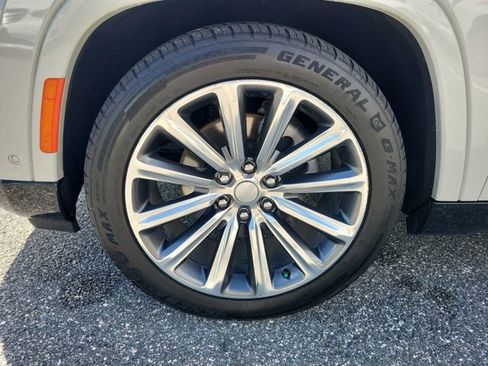 Used 2022 Jeep Grand Wagoneer Series II w/ Premium Group II image 17