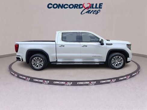 Used 2024 GMC Sierra 1500 Denali AWD/4WD image 7
