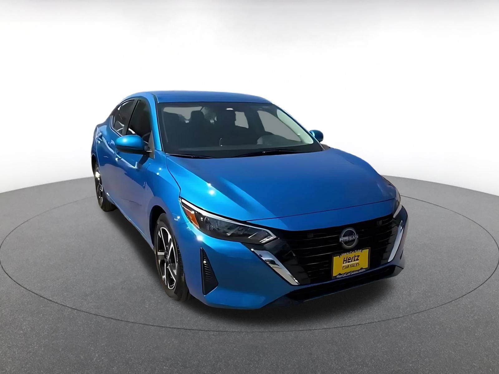Used 2025 Nissan Sentra SV FWD image 3