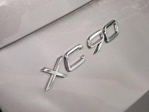 Used 2026 Volvo XC90 B6 Plus w/ Protection Package Premier AWD/4WD image 13