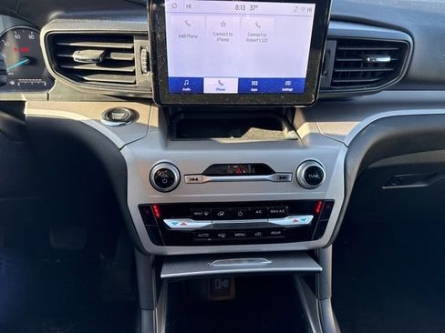 Used 2023 Ford Explorer XLT w/ Class IV Trailer Tow Package image 17