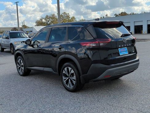 Certified 2023 Nissan Rogue SV image 7