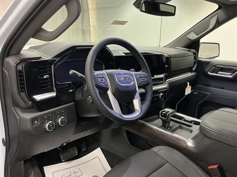 New 2026 GMC Sierra 1500 SLT w/ SLT Premium Package AWD/4WD image 9