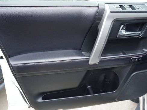 Used 2019 Toyota 4Runner Limited RWD image 11