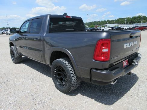 New 2026 RAM 1500 Big Horn AWD/4WD image 9