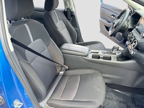 Used 2025 Nissan Sentra SV FWD image 25