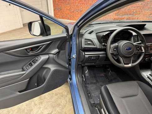 Used 2023 Subaru Crosstrek 2.0i image 8