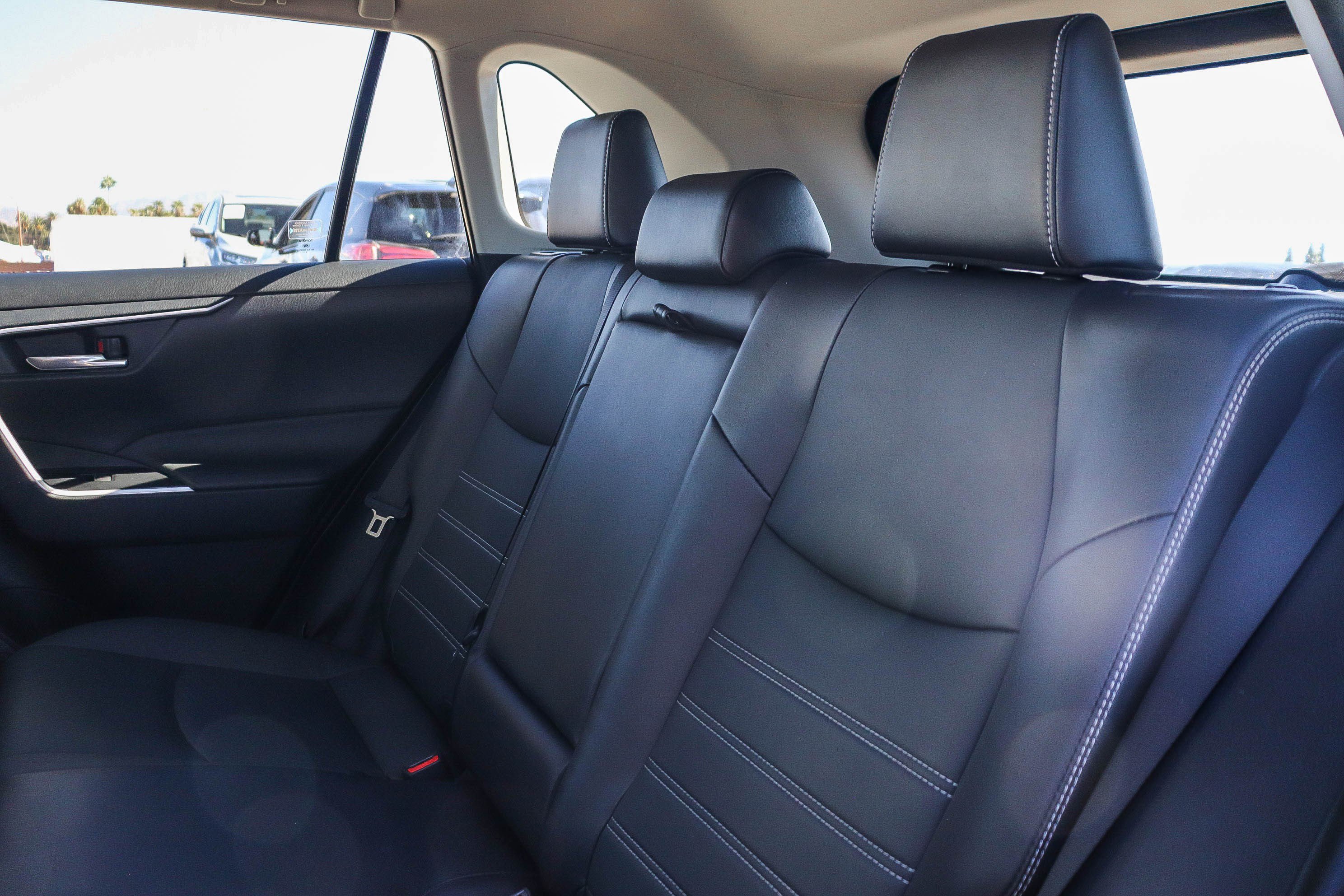 Certified 2022 Toyota RAV4 XLE Premium AWD/4WD image 19