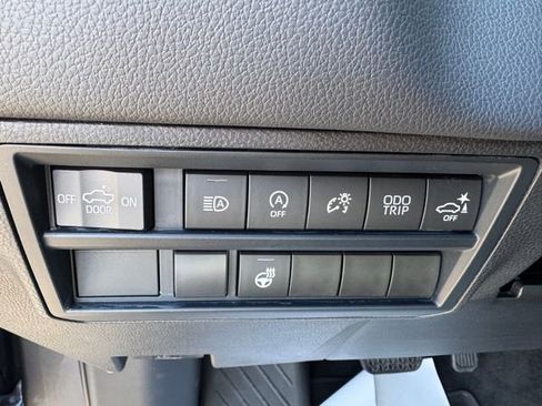 Used 2022 Toyota Tundra Limited image 21