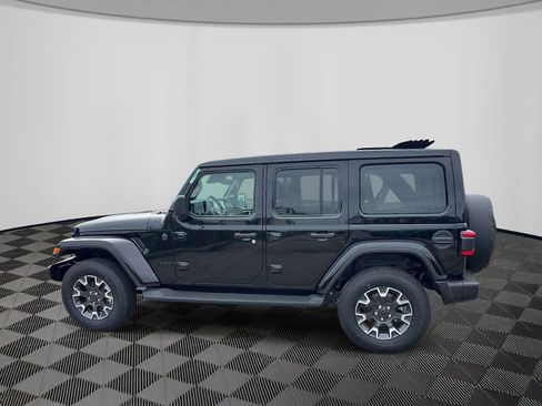 New 2026 Jeep Wrangler Unlimited Sahara AWD/4WD image 2