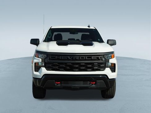 Used 2023 Chevrolet Silverado 1500 Custom Trail Boss w/ LPO, Dark Essentials Package AWD/4WD image 2