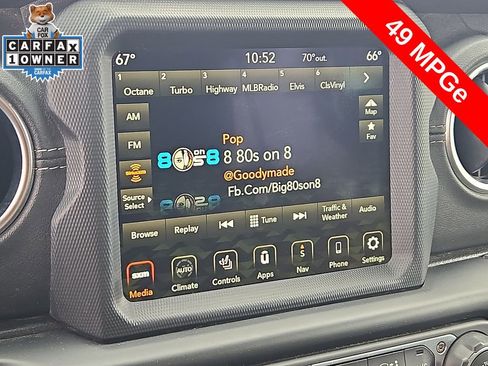 Used 2023 Jeep Wrangler Unlimited Sahara w/ Cold Weather Group AWD/4WD image 17