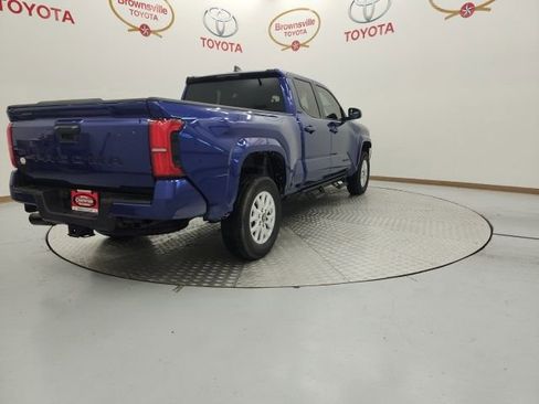 Used 2025 Toyota Tacoma SR5 image 8