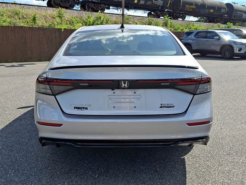 Used 2025 Honda Accord Sport image 5