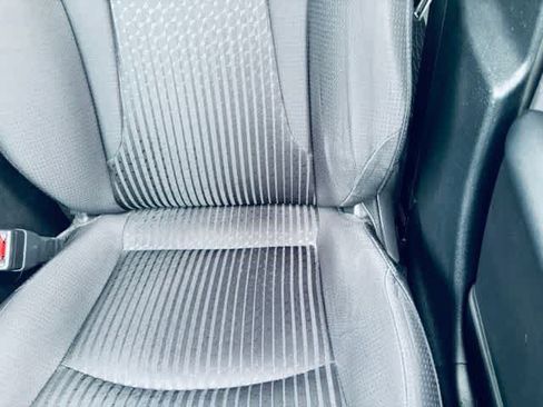 Used 2018 Toyota Prius Prime Plus FWD image 7
