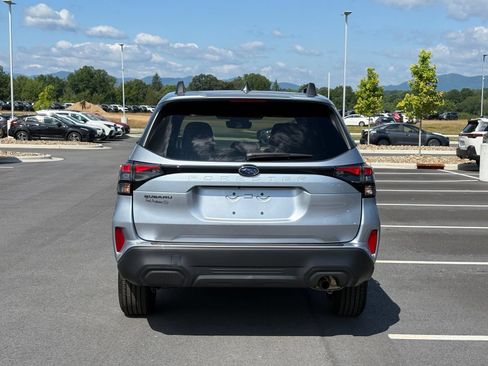 New 2026 Subaru Forester Premium AWD/4WD image 8