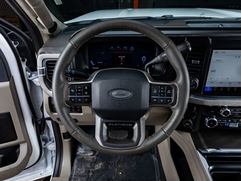 Used 2026 Ford F450 Platinum w/ Platinum Plus Package image 18