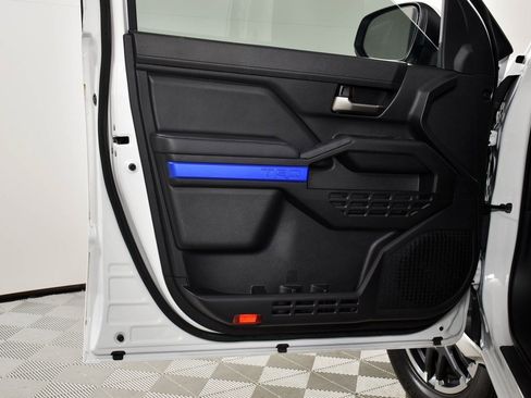 Used 2024 Toyota Tacoma TRD Sport image 17