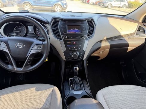 Used 2018 Hyundai Santa Fe Sport image 29