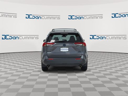 Used 2023 Toyota RAV4 XLE Premium image 7