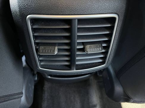 Used 2025 Kia Sportage LX FWD image 22