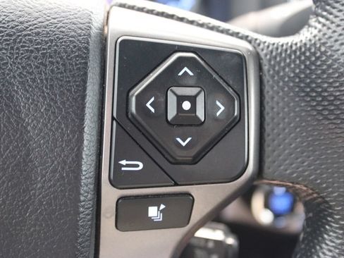 Used 2016 Toyota Tacoma Limited w/ Towing Package AWD/4WD image 23