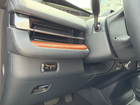 New 2026 Lincoln Navigator L Black Label image 35