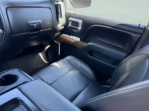 Used 2017 Chevrolet Silverado 1500 LTZ image 25