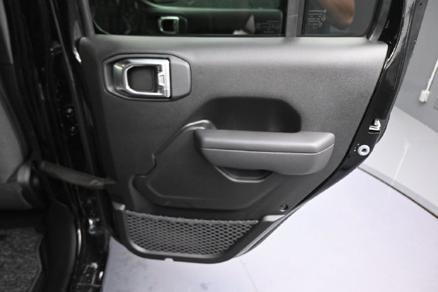 New 2026 Jeep Gladiator Sport AWD/4WD image 21