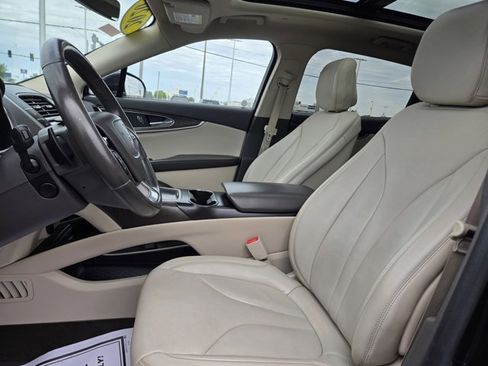 Used 2020 Lincoln Nautilus Reserve AWD/4WD image 30