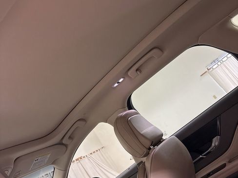 Used 2020 Lincoln Corsair Reserve w/ Equipment Group 201A image 22