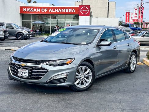 Used 2023 Chevrolet Malibu LT FWD image 2