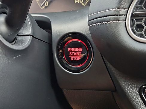 Certified 2026 Honda HR-V EX-L image 26