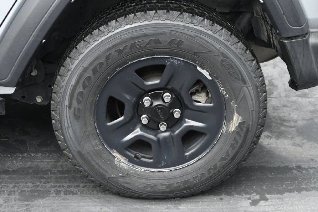 Used 2023 Jeep Wrangler Unlimited Sport AWD/4WD image 36