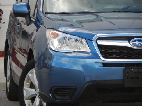 Used 2015 Subaru Forester 2.5i Premium AWD/4WD image 7