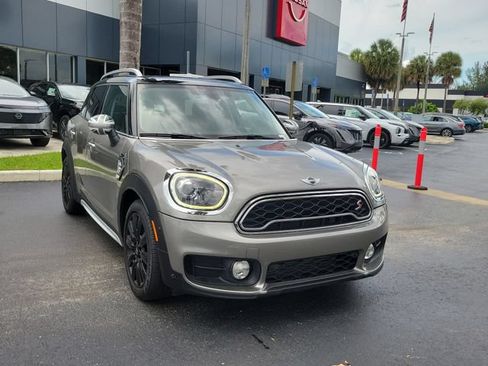 Used 2018 MINI Cooper Countryman S FWD image 4