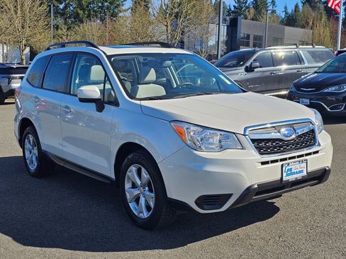 Used 2015 Subaru Forester 2.5i Premium image 3