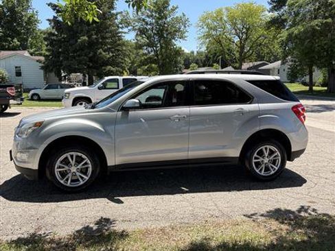 Used 2017 Chevrolet Equinox LT w/ Convenience Package AWD/4WD image 1