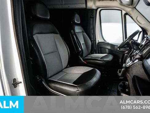 Used 2025 RAM ProMaster 2500 w/ Convenience Group FWD image 17