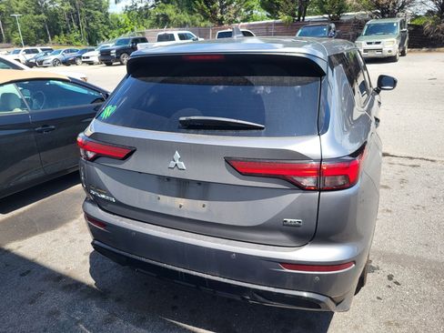 Used 2022 Mitsubishi Outlander SE AWD/4WD image 5