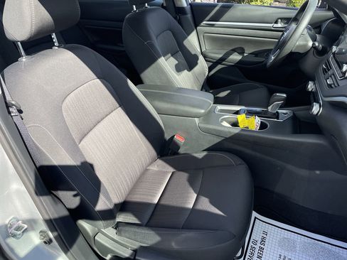 Used 2022 Nissan Altima 2.5 SV image 26