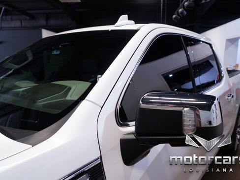 Used 2023 GMC Sierra 1500 SLT image 13