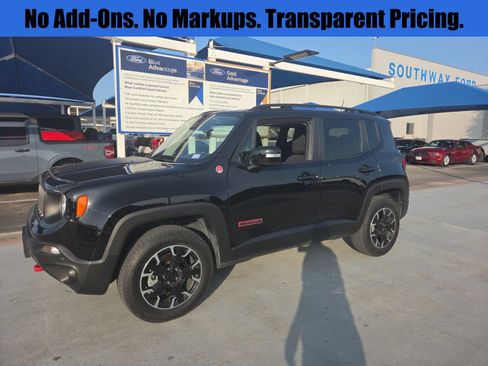 Used 2023 Jeep Renegade Trailhawk AWD/4WD image 1