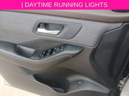 Certified 2023 Nissan Rogue SV image 12