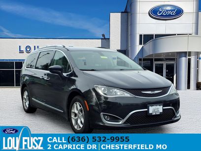 Used 2017 Chrysler Pacifica Touring-L Plus w/ Tire & Wheel Group