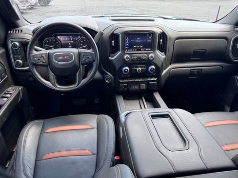 Used 2022 GMC Sierra 1500 AT4 w/ AT4 Premium Package AWD/4WD image 6