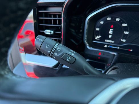 Used 2024 GMC Sierra 1500 SLT image 22