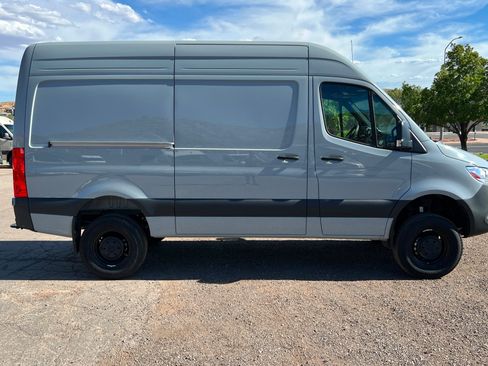 New 2025 Mercedes-Benz Sprinter 2500 image 6