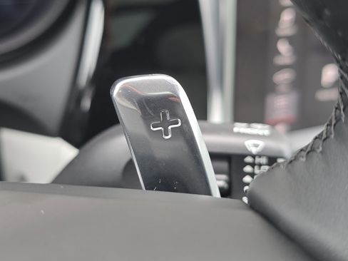 New 2026 Porsche Macan image 27